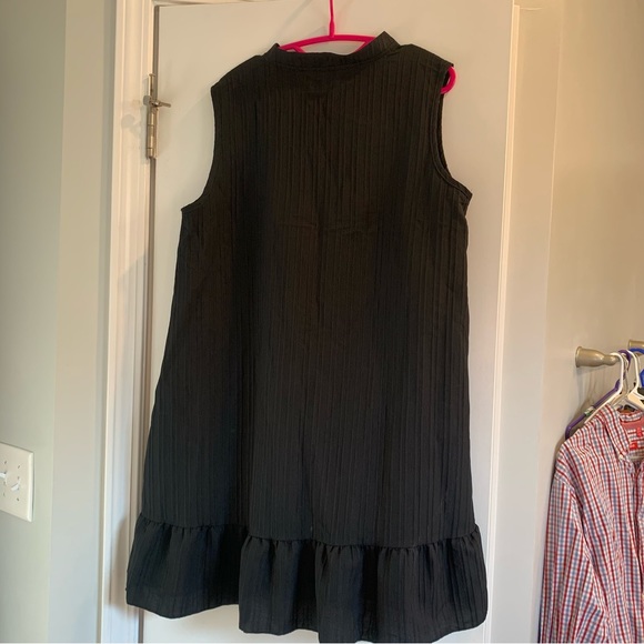Black Notched Neck Ruffle Hem Smock Dress - Picture 11 of 12